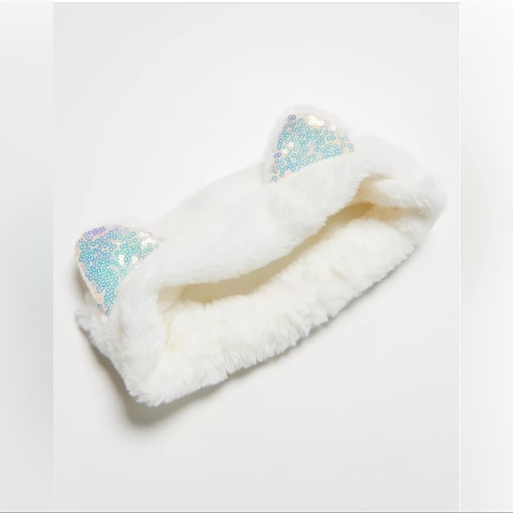 Urban Outfitters Spa headband. Cat spa headband NEW